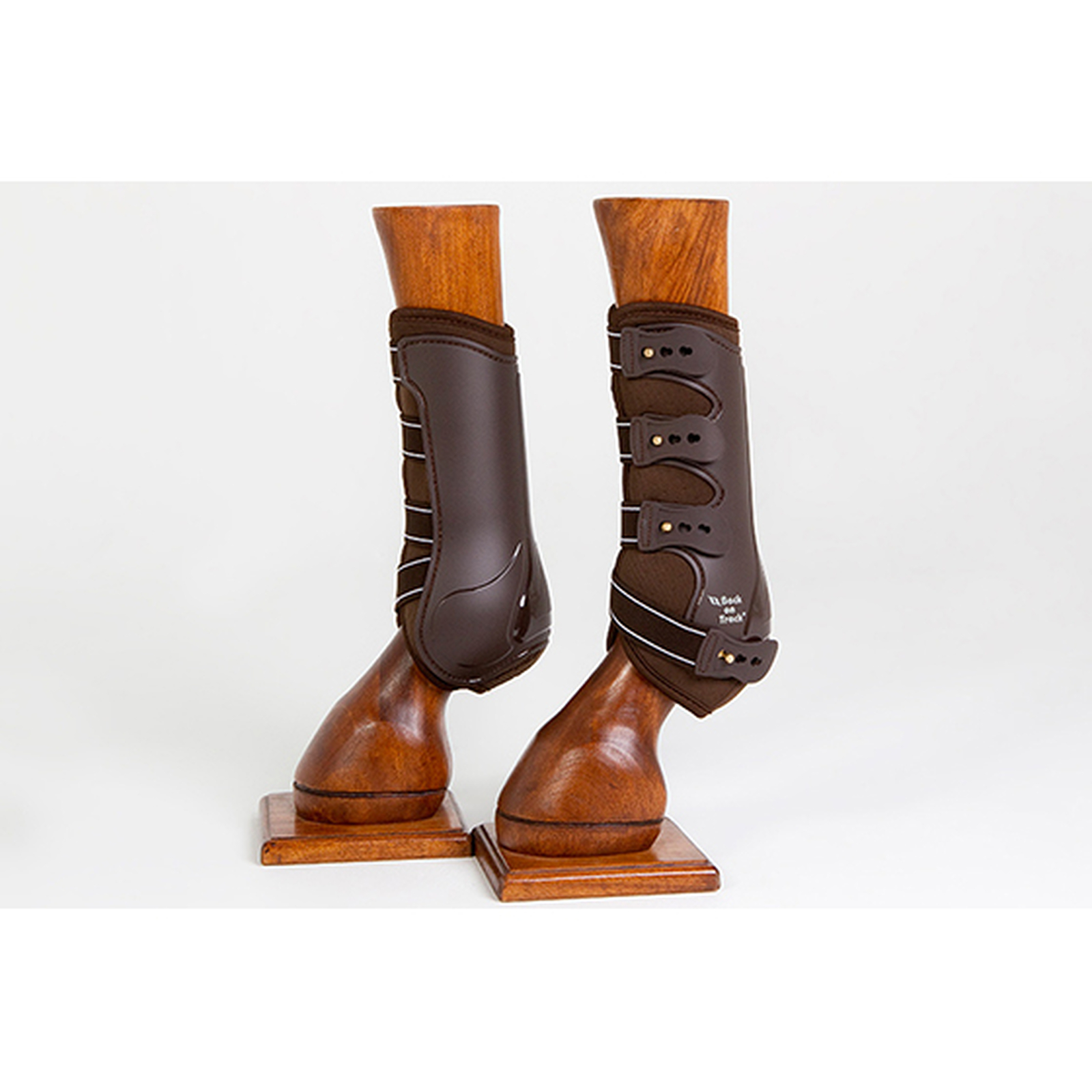 Brown Back on Track Royal Beenbeschermers, Voorbeen