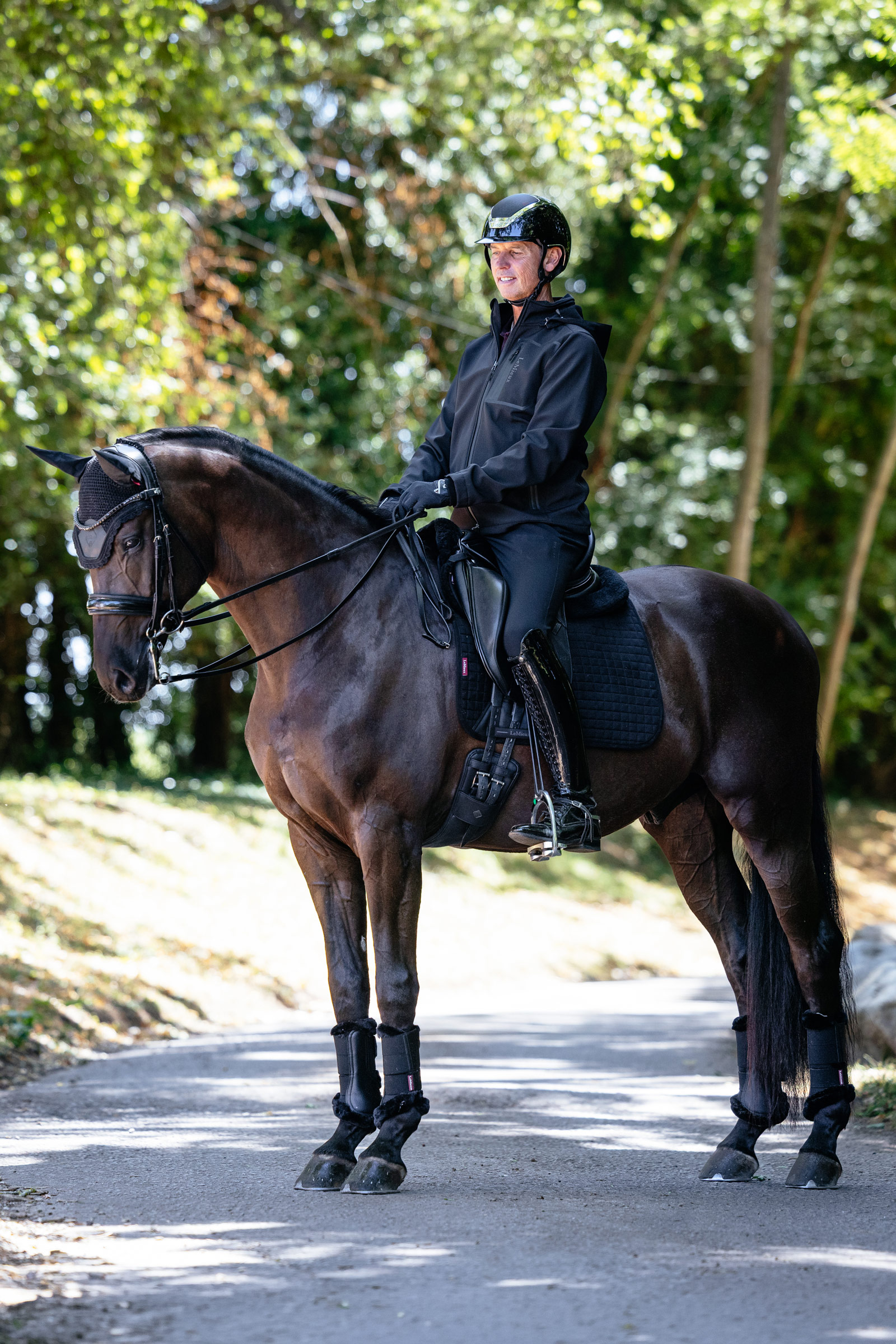 LeMieux Suede dressuurschabrak