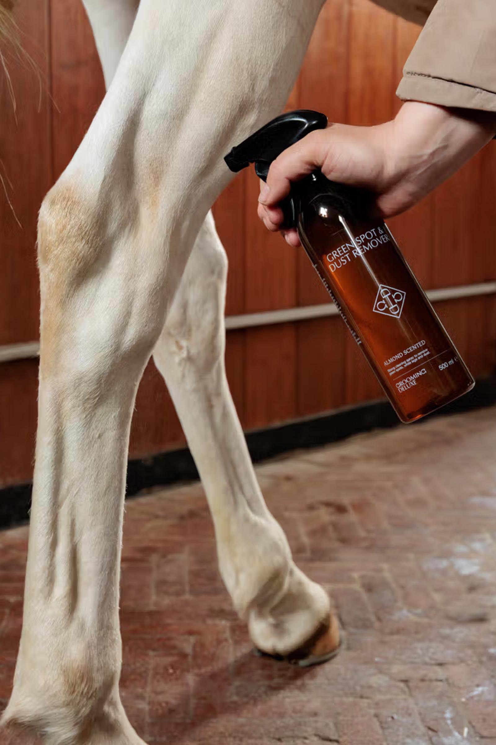 Grooming Deluxe Vlek- en stofverwijderaar amandel, 500 ml