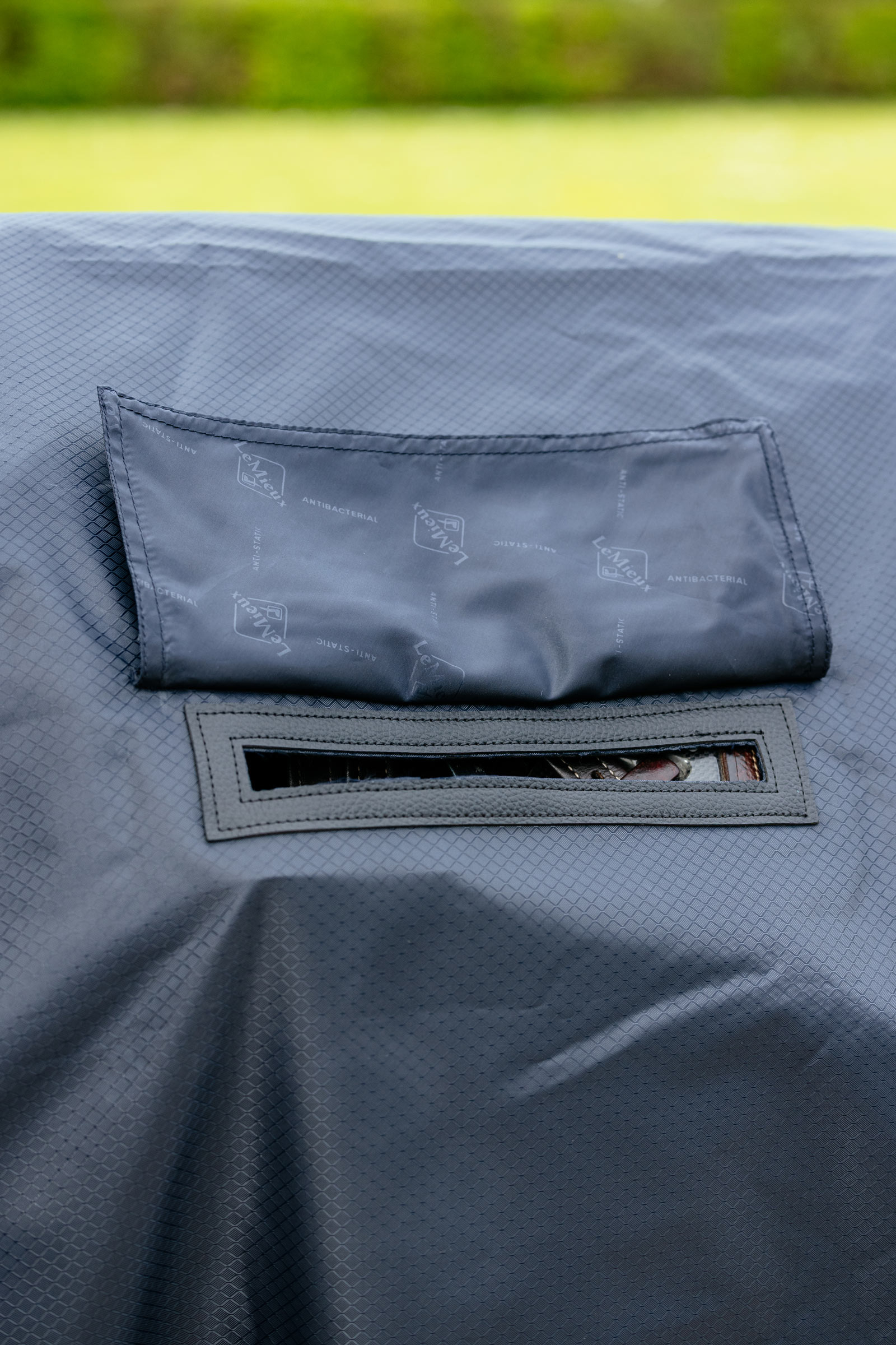 LeMieux regenrijdeken met vast halsdeel