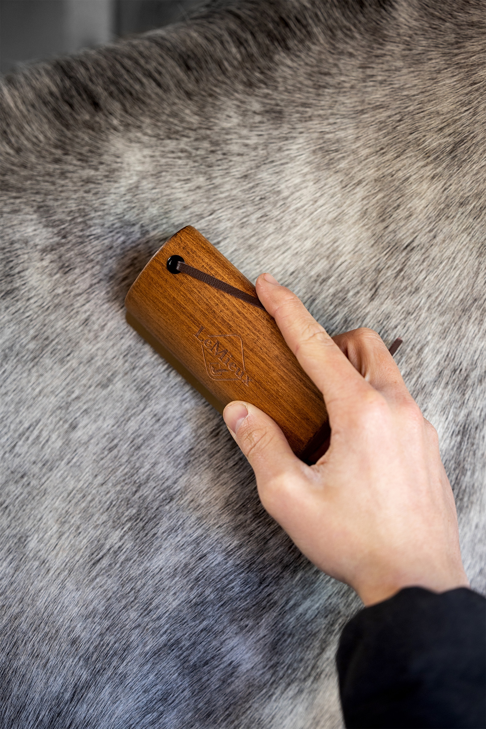 LeMieux Artisan Afwerpkam