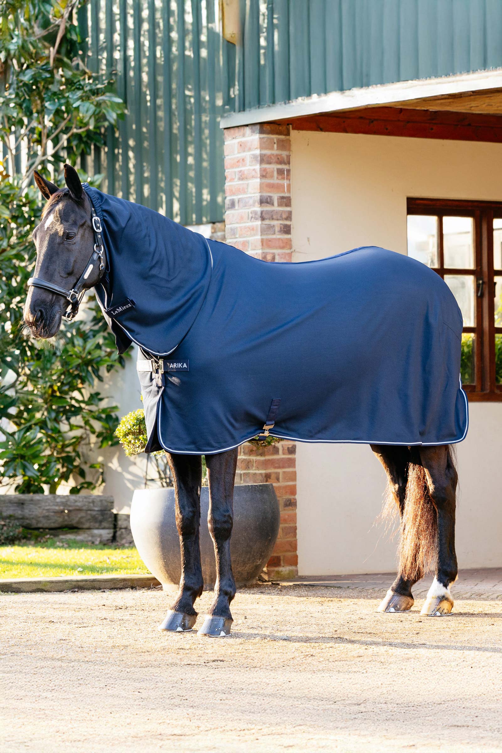 Navy LeMieux Arika DryEase deken
