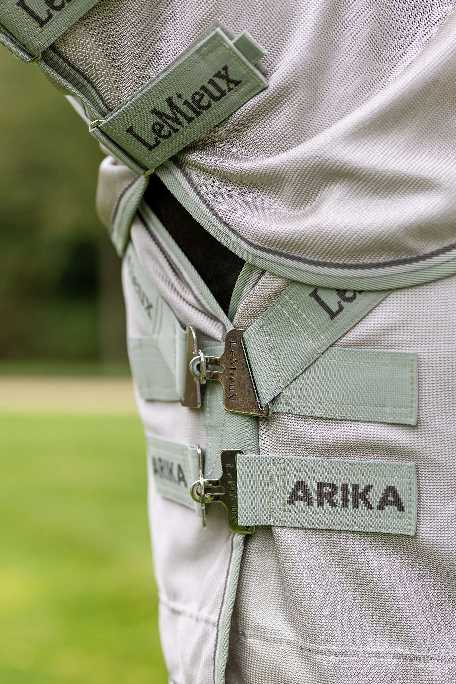 LeMieux Arika Armour-Tek Vliegendeken met afneembaar halsstuk