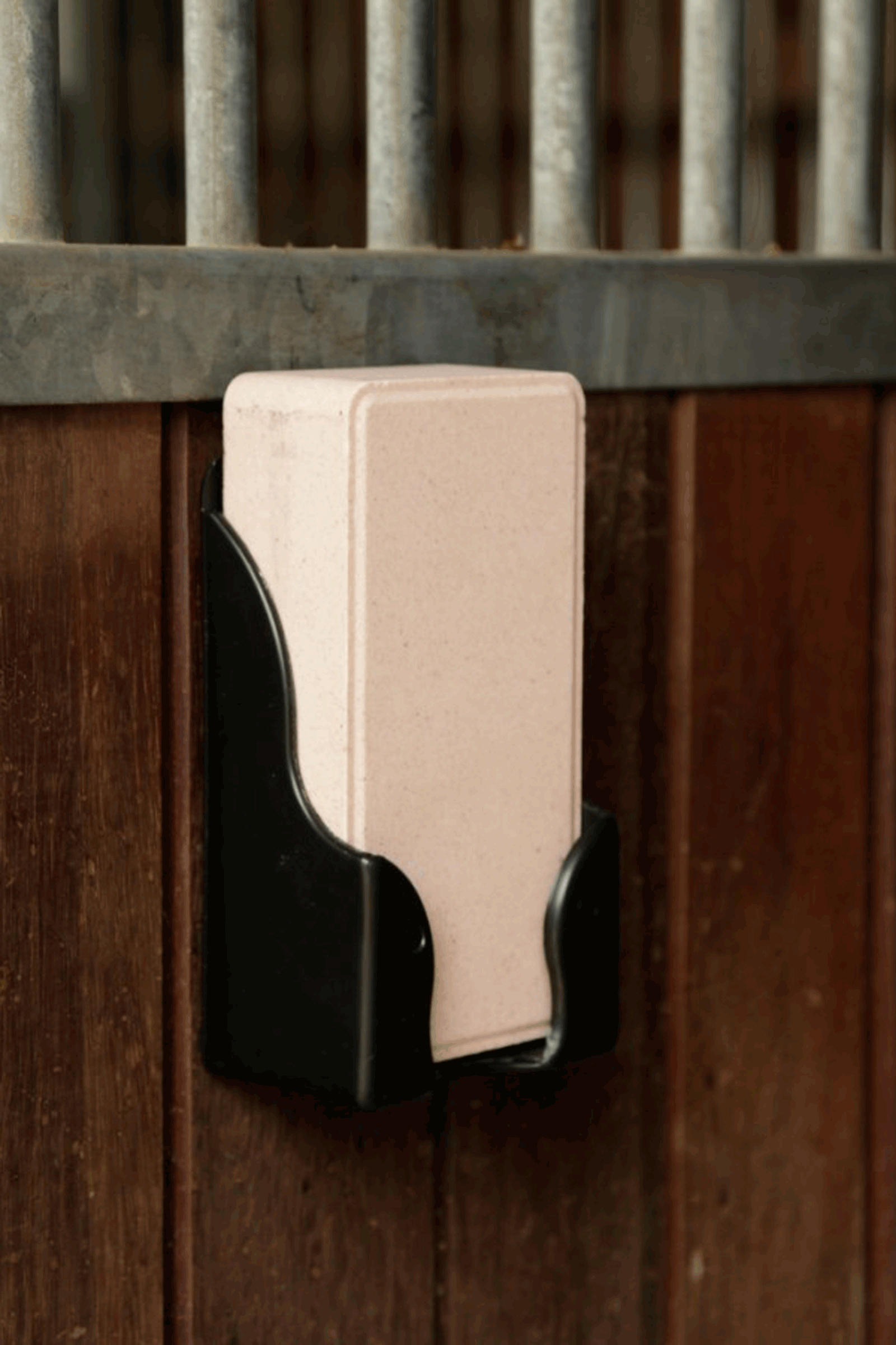 Kerbl liksteenhouder voor rechthoekige likstenen