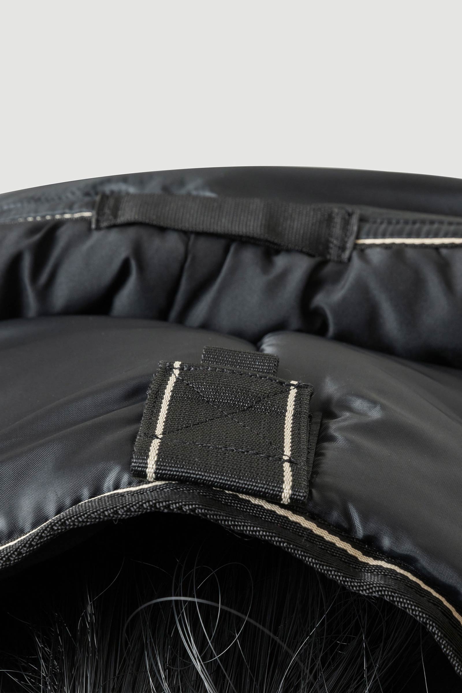 Back on Track Obsidian Outdoordeken met afneembaar halsstuk, 150g