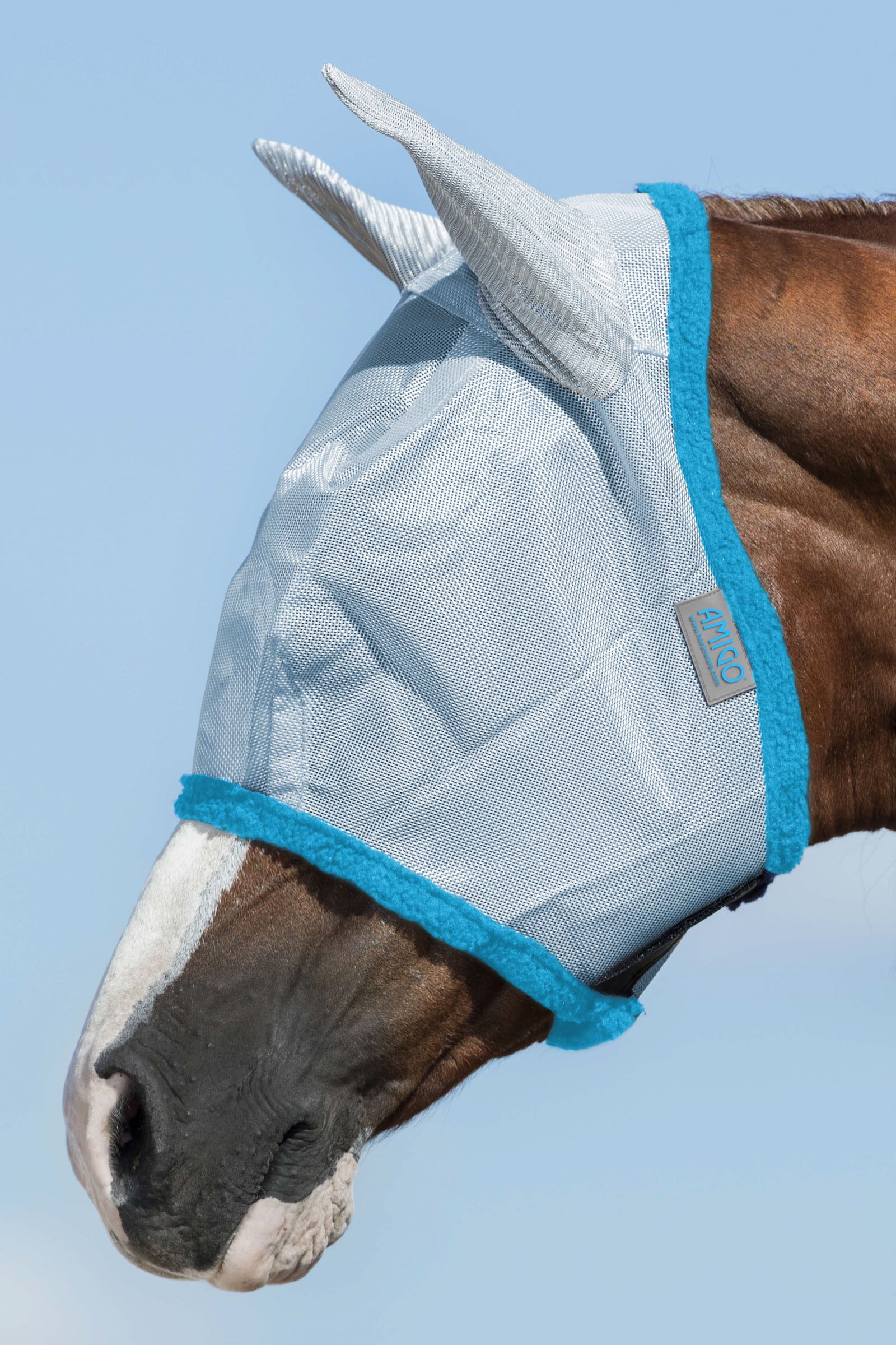 Baby Blue / Electric Blue Horseware Amigo Vliegenmasker