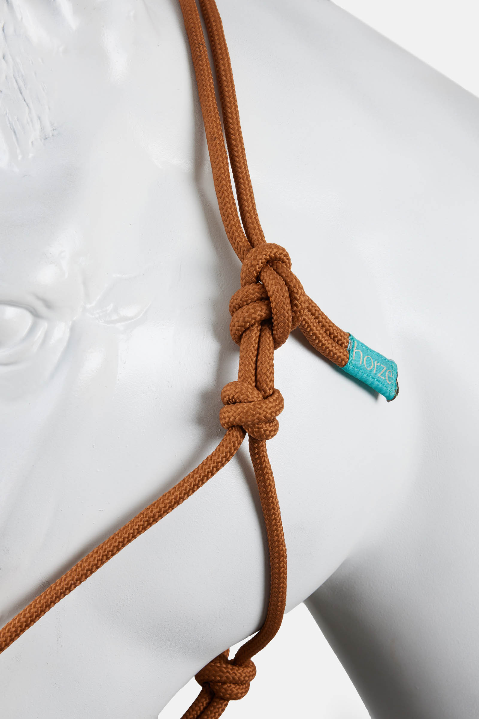 Horze touwhalster met kraalversiering