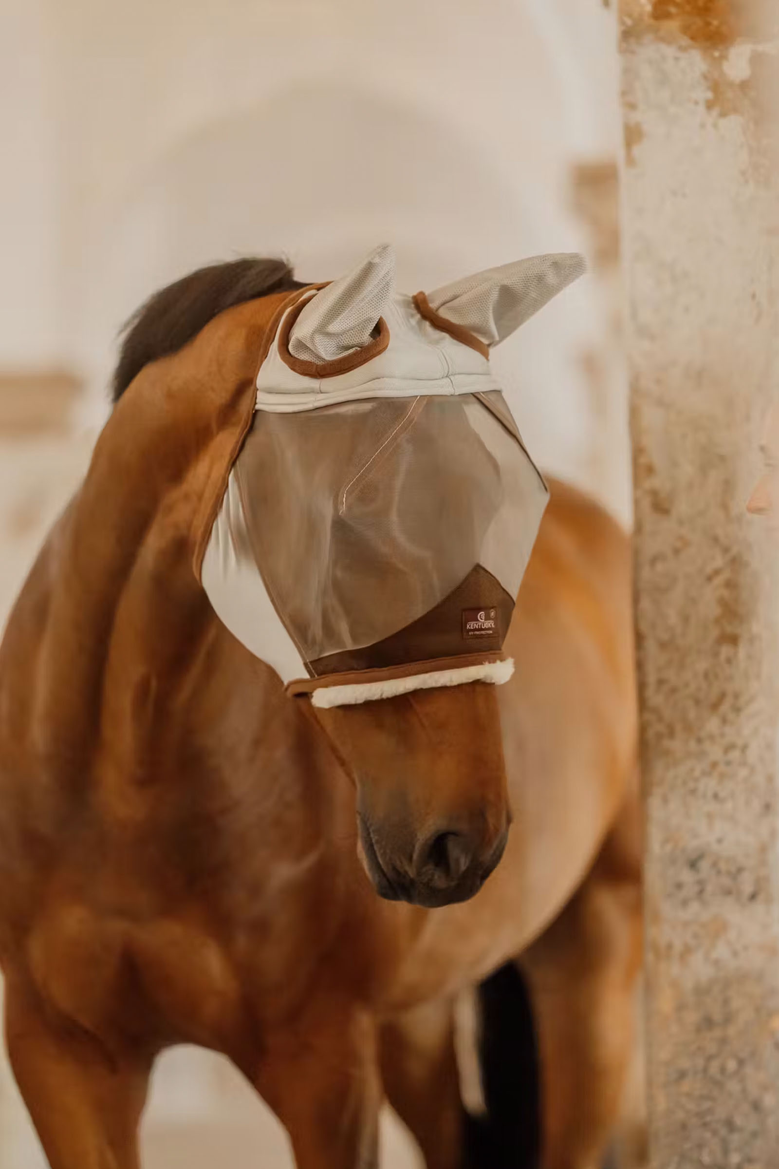 Silver Kentucky Horsewear huidvriendelijk vliegenmasker met oren