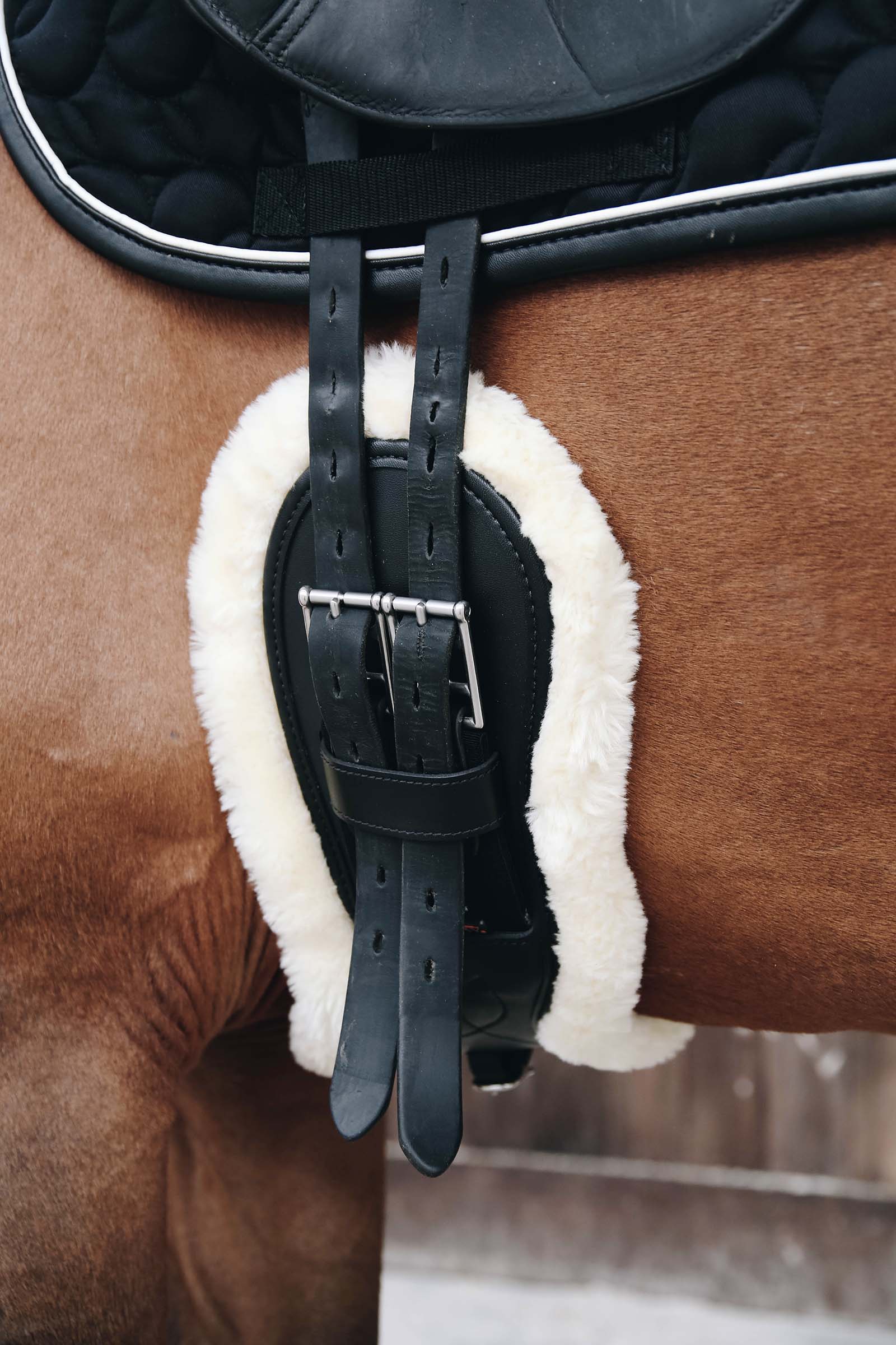 Kentucky Horsewear ANATOMISCHE SINGEL SHEEPSKIN COVER