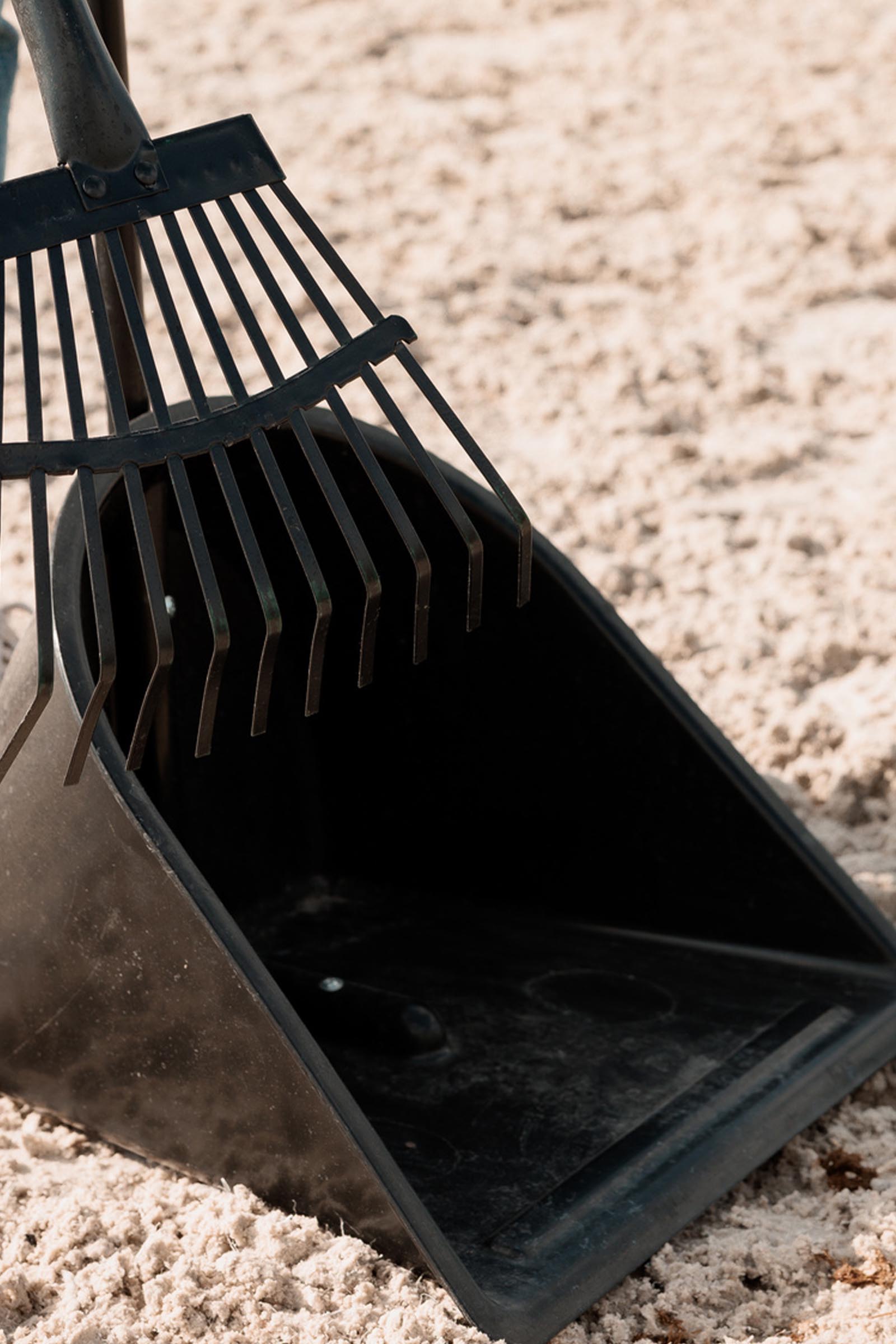 Grooming Deluxe mestschop en hark  