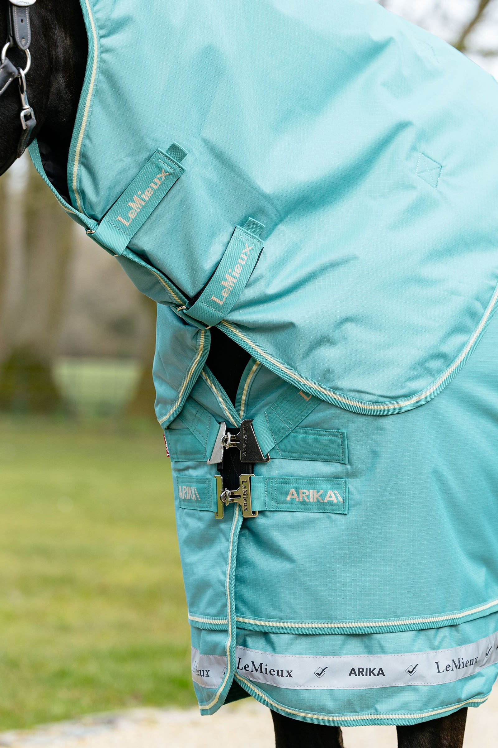 LeMieux Arika 600D Outdoordeken met afneembaar halsdeel, 0g