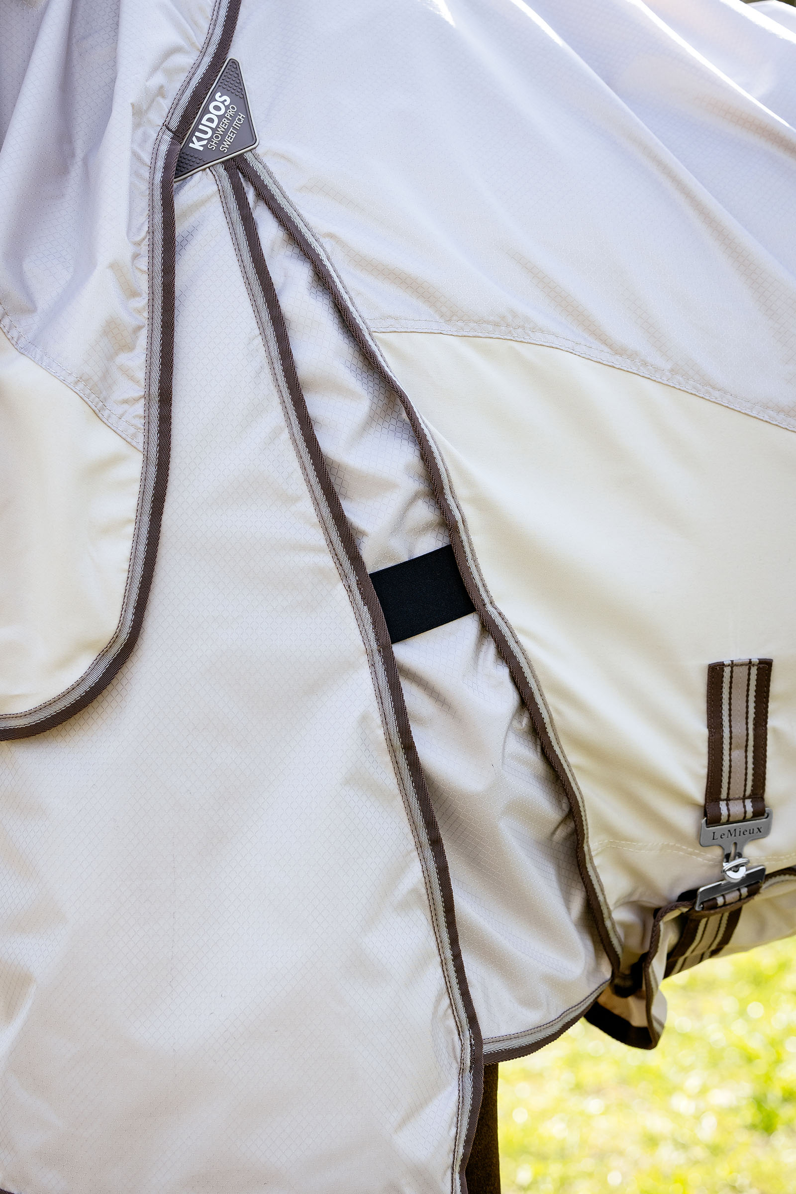 LeMieux Kudos Shower Pro eczeemdeken met afneembaar halsstuk