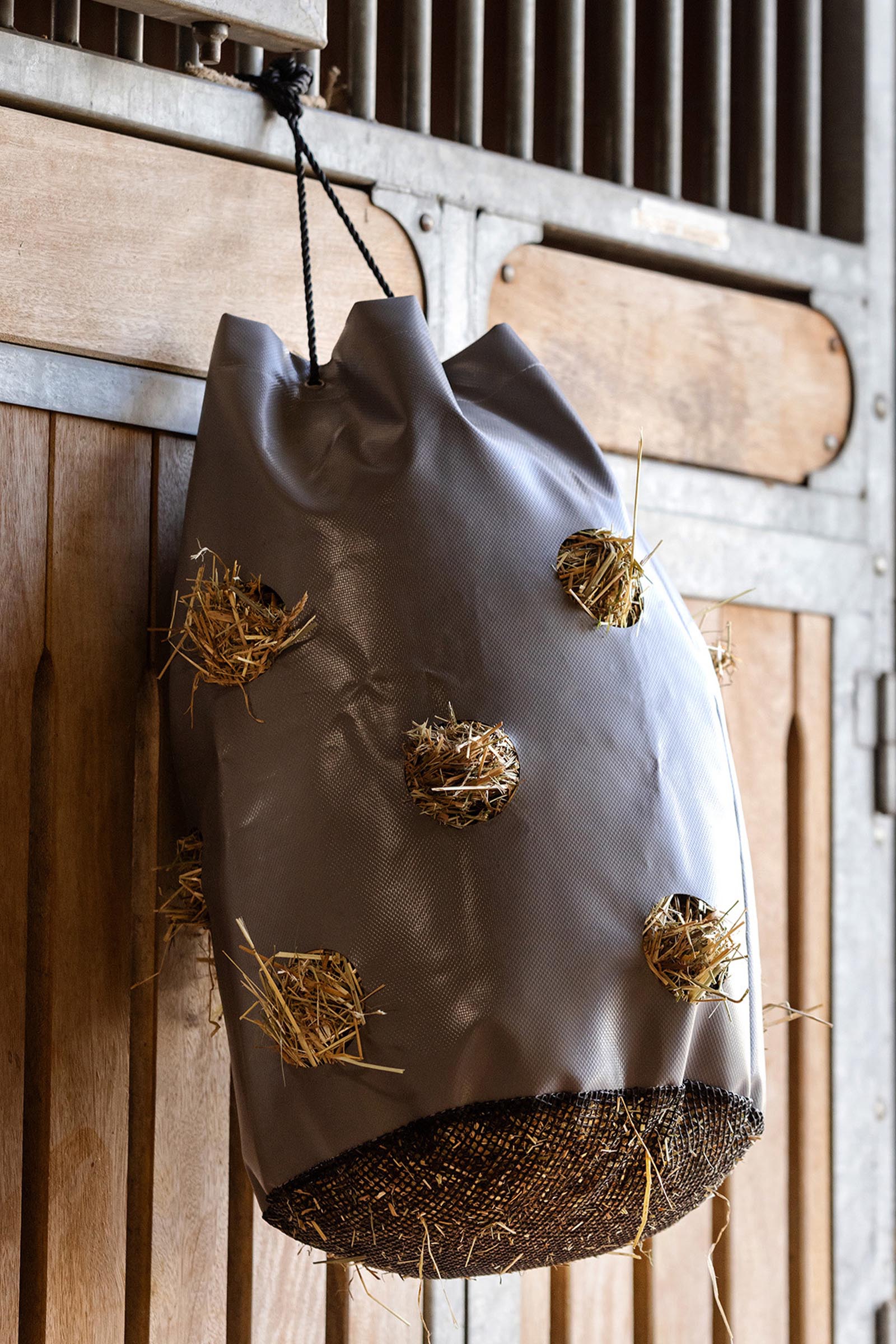 Waldhausen hooitas met mesh bodem