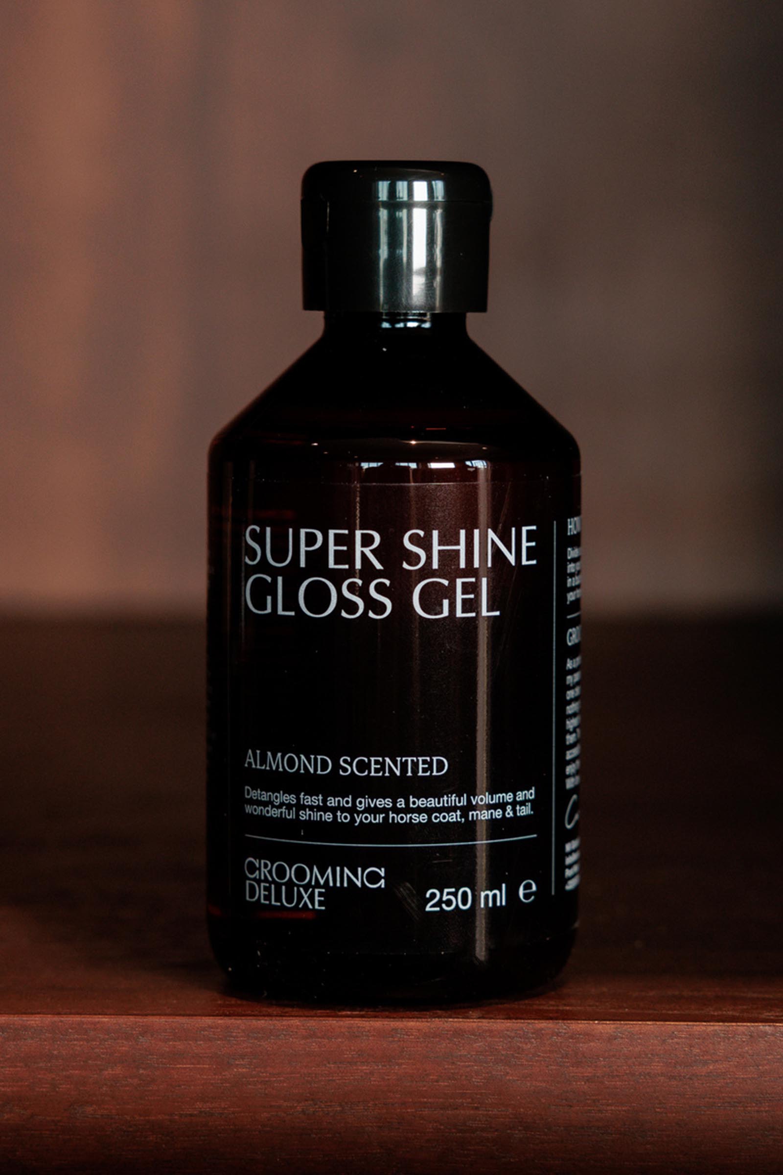 Grooming Deluxe Super Shine amandel glansgel, 250 ml