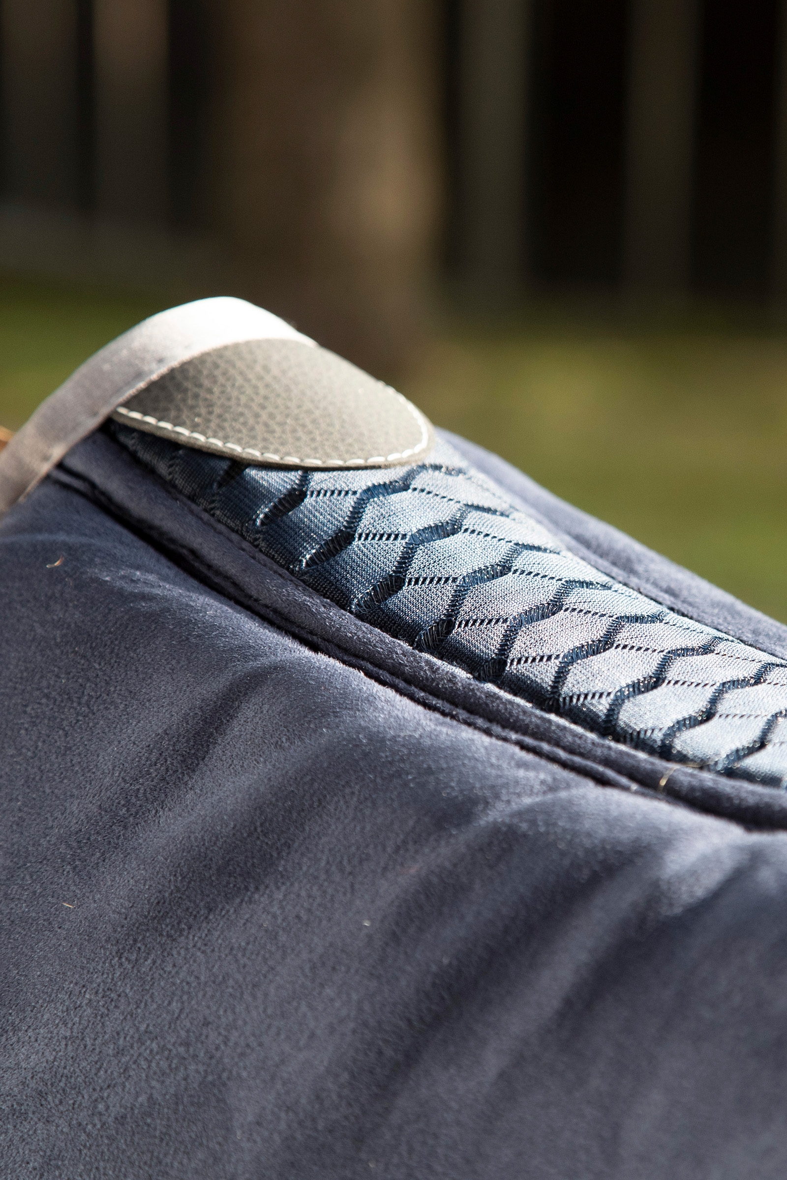 LeMieux Zadelonderlegger traagschuim met verlichting voor schoft