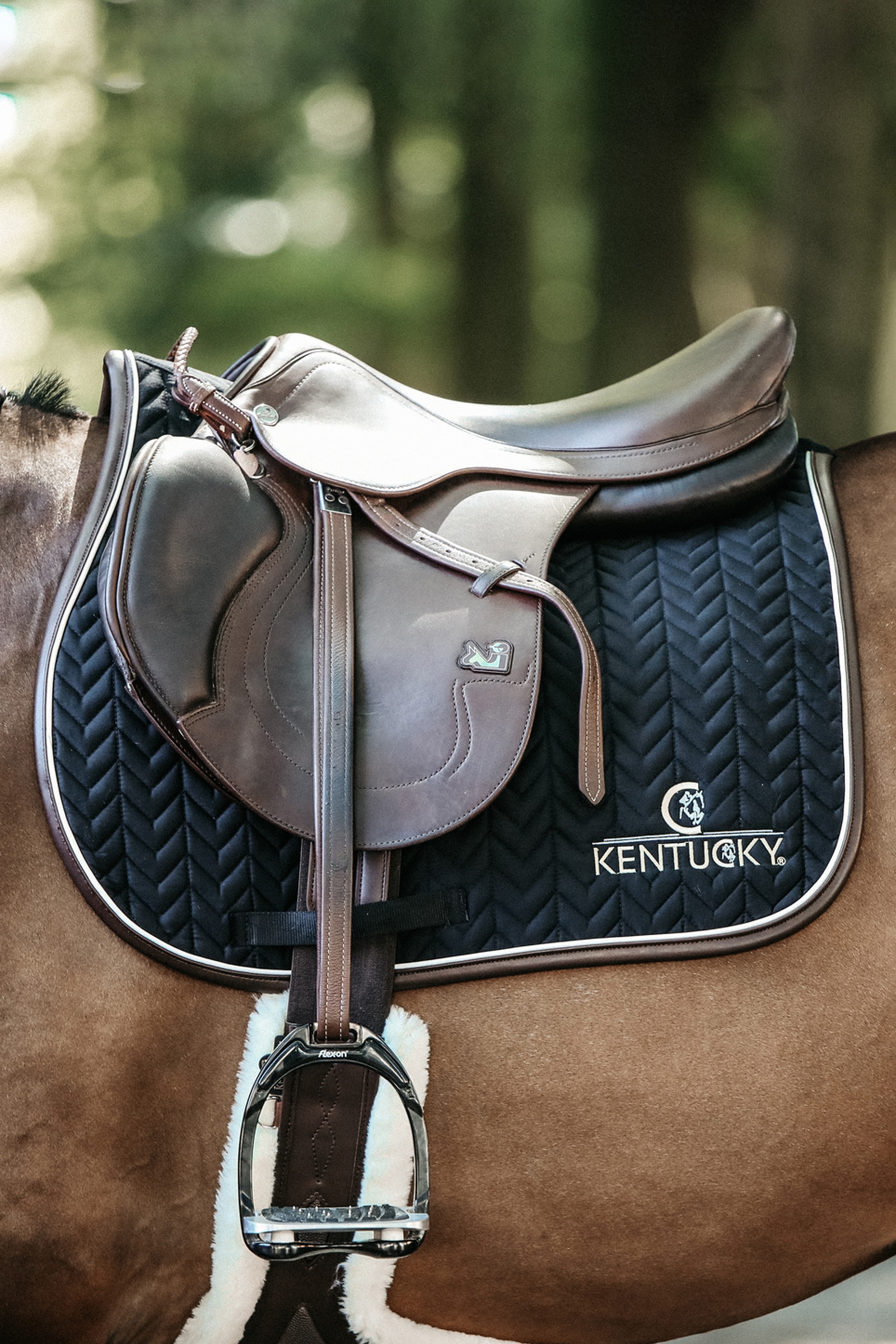 Kentucky Horsewear Saddle Pad Leather Fishbone Jumping