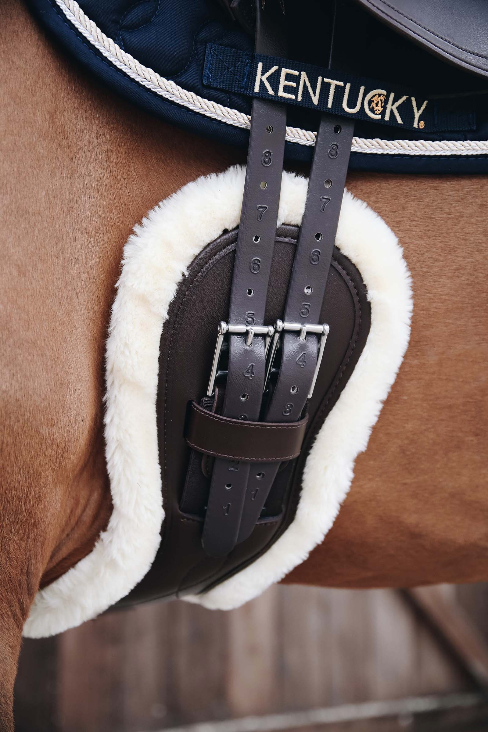 Kentucky Horsewear ANATOMISCHE SINGEL SHEEPSKIN COVER